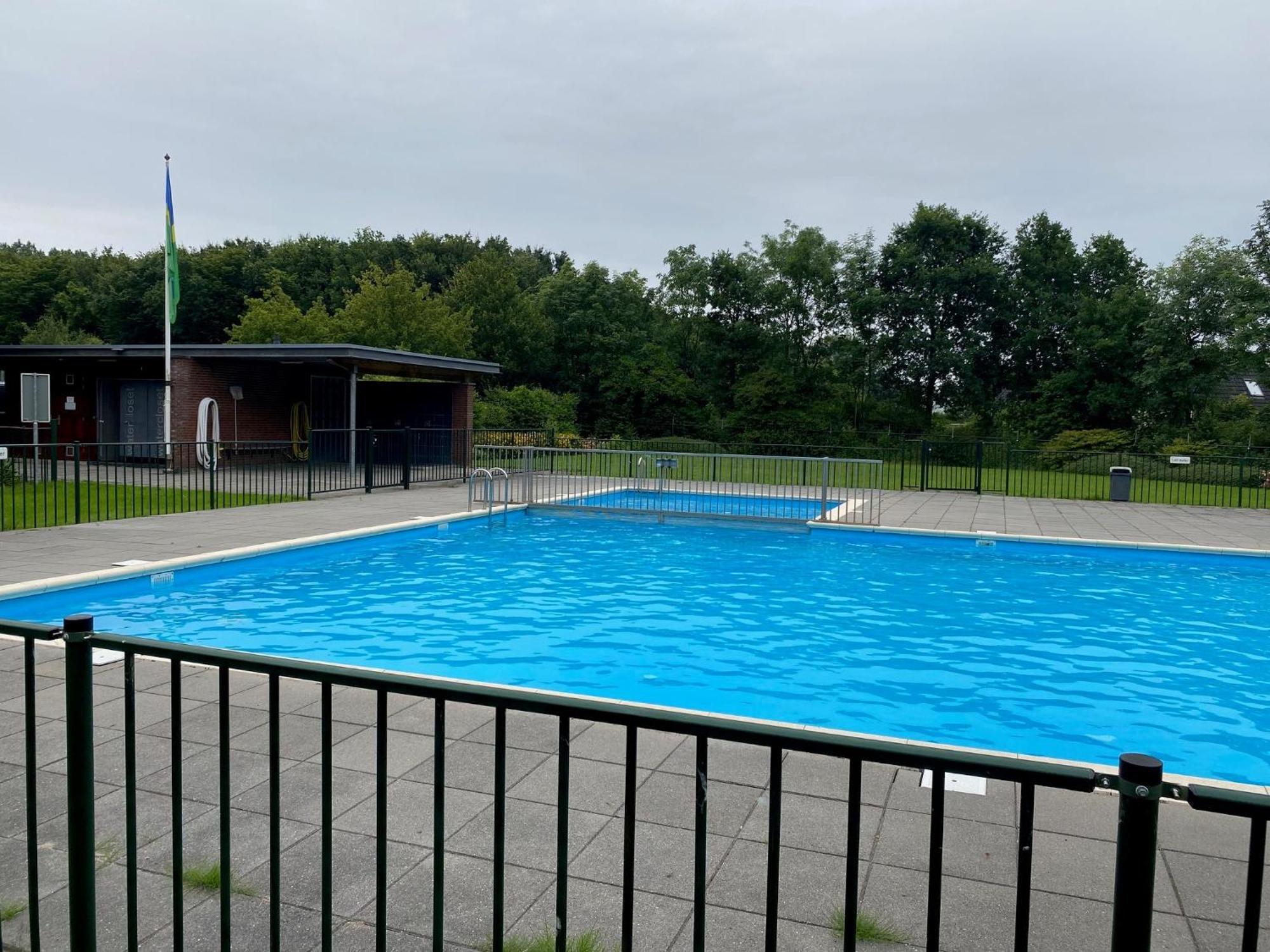 Villa Riverside Met Hottub, Eigen Aanlegsteiger, Zwemtrap, Trampoline En Kano'S زيفولد المظهر الخارجي الصورة